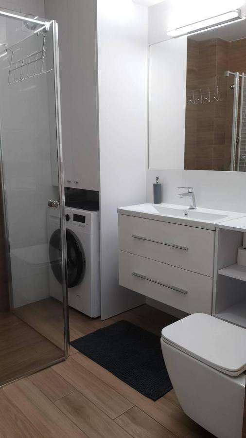 Lubiń Apartament Zalesie Z Tarasem מראה חיצוני תמונה